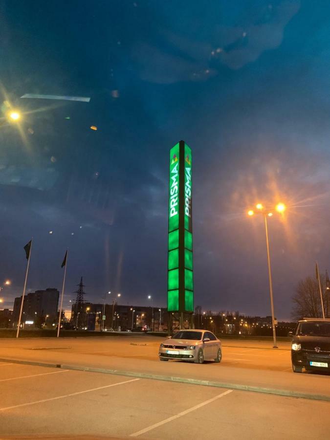 Ореховая Горка Апартаменты С Балконом И Лифтом Narva Extérieur photo