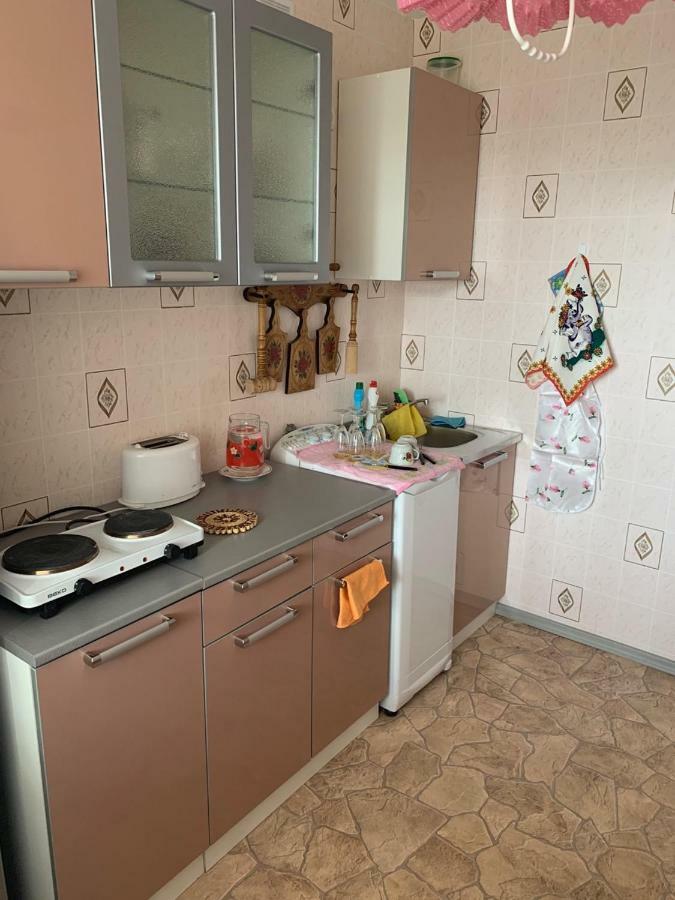 Ореховая Горка Апартаменты С Балконом И Лифтом Narva Extérieur photo