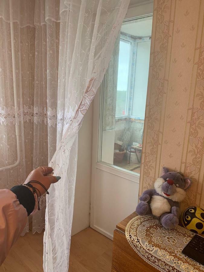 Ореховая Горка Апартаменты С Балконом И Лифтом Narva Extérieur photo