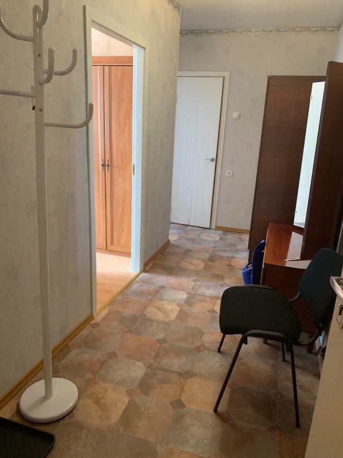 Ореховая Горка Апартаменты С Балконом И Лифтом Narva Extérieur photo